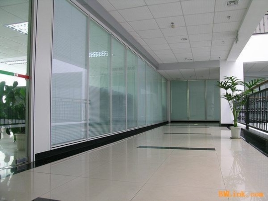 China Acoustic Insulation Office Glass Partition Systems , Glass Bathroom Partition Walls supplier