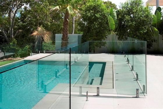 China AS2208 Standard Swimming Pool Glass Fencing , Glass Panel Garden Fencing Safety supplier